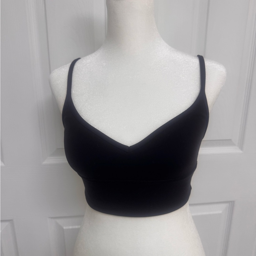 NWOT Lululemon 4 Black Sports Bra